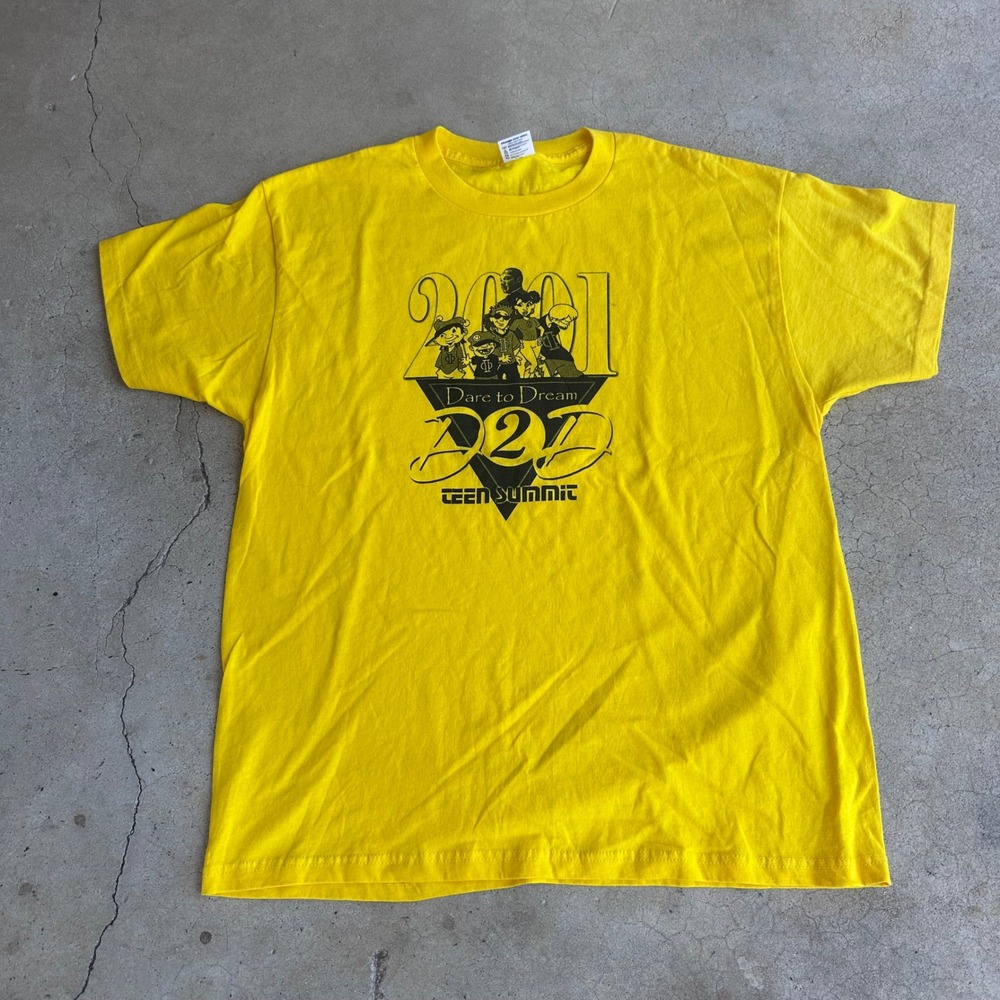 Delta T-Shirt Mens L Yellow Excellent 2001 Teen Summit Dare to Dream Graphic Y2K